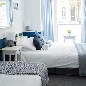 Ocean Breeze , Brighton United Kingdom